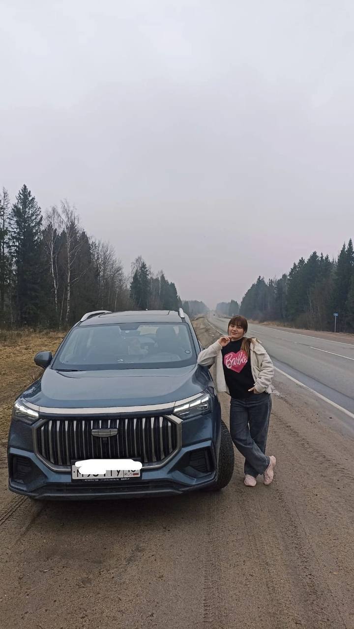 Как же радостно! Очередные малоимущие новые россияне из Таджикистана получили жилищный сертификат в Костроме. Семья Махкамовых получила 2.7 миллиона рублей от российских налогоплательщиков. Более достойных и нуждавшихся во всей Костроме не нашлось! На видео и скринах их обычная жизнь. Вот так живут в России обычные малоимущие таджики. Как же по кайфу они двигаются! Могли бы они так подняться в родном кишлаке? Конечно нет! Такое возможно только в нашей многонациональной стране. Отметим, что казнокрады и обнальщики жилищных сертификатов сейчас осторожны, новых раздач в открытых источниках днём с огнём не сыщешь. Конкретно этот сертификат профессиональный льготники получили ещё в феврале. Подписаться