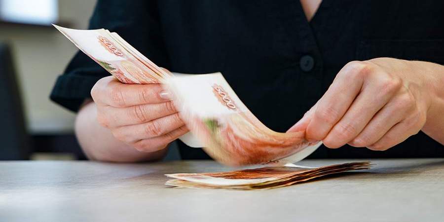 Определены муниципальные образования с наивысшим уровнем и темпом роста заработных плат. Лидерами среди муниципальных образований по уровню зарплат стали: Чердаклинский район - 75,3 тыс. рублей, г. Ульяновск - 72,8 тыс. рублей, г. Новоульяновск - 66,8 тыс. рублей, г. Димитровград - 65,2 тыс. рублей, Сенгилеевский район - 59,5 тыс. рублей. По темпам роста лидируют в пятерку лучших вошли г. Новоульяновск 128,5% , Николаевский район 124,9% , Ульяновский район 124,2% , Чердаклинский район 123,7% , Мелекесский район 122,9% , Сенгилеевский район 122,6% . Подробнее здесь.
