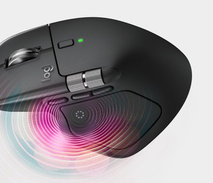 Logitech выпустила флагманскую MX Master 4 это первая мышь линейки MX с тактильной отдачей Компания Logitech сообщила о начале продаж своей флагманской мыши MX Master 4 Это новая модель легендарной серии созданная для профессионалов которым важны скорость и точность Главное новшество настраиваемая тактильная отдача Haptic Sense На корпусе размещена кнопка Actions Ring