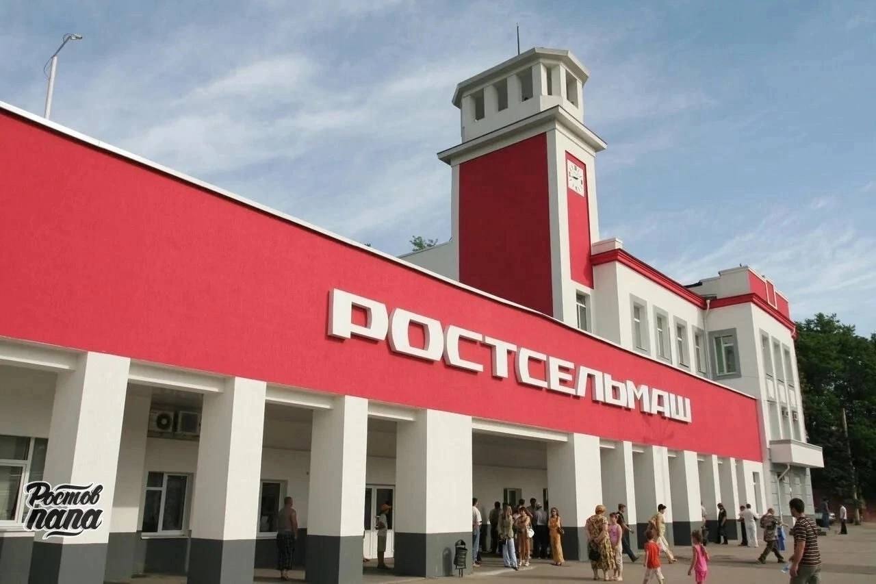 Увольнения и неоплачиваемые отпуска грозят рабочим Ростсельмаша - Все меры антикризисной поддержки Ростсельмаша использованы. Выводы неутешительные: если не удастся реализовать 2,5 тысячи тракторов и комбайнов, работникам предприятия придется уйти в неоплачиваемые отпуска. Все возможные антикризисные меры поддержки уже использованы, - об этом предупредила вице-спикер Госдумы Виктория Абрамченко. Аграрии сейчас не могут инвестировать в обновление парка своей техники, причина этого - "недоступность заёмного финансирования". Не слишком помогают ни скидки, ни лизинг. А меры, которые предпринимают власти, дадут эффект не раньше осени. с 1rnd Новости №1 в Ростове Прислать новость/фото