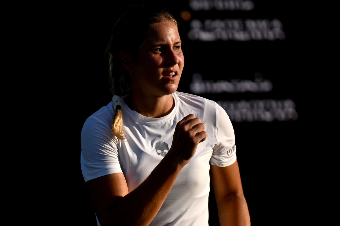 Анастасия Захарова вышла в основную сетку турнира WTA 1000 в Ухане 87 я ракетка мира одержала победу над Бьянкой Андрееску со счётом 1 6 7 6 8 6 6 3 Читать на Чемпионате