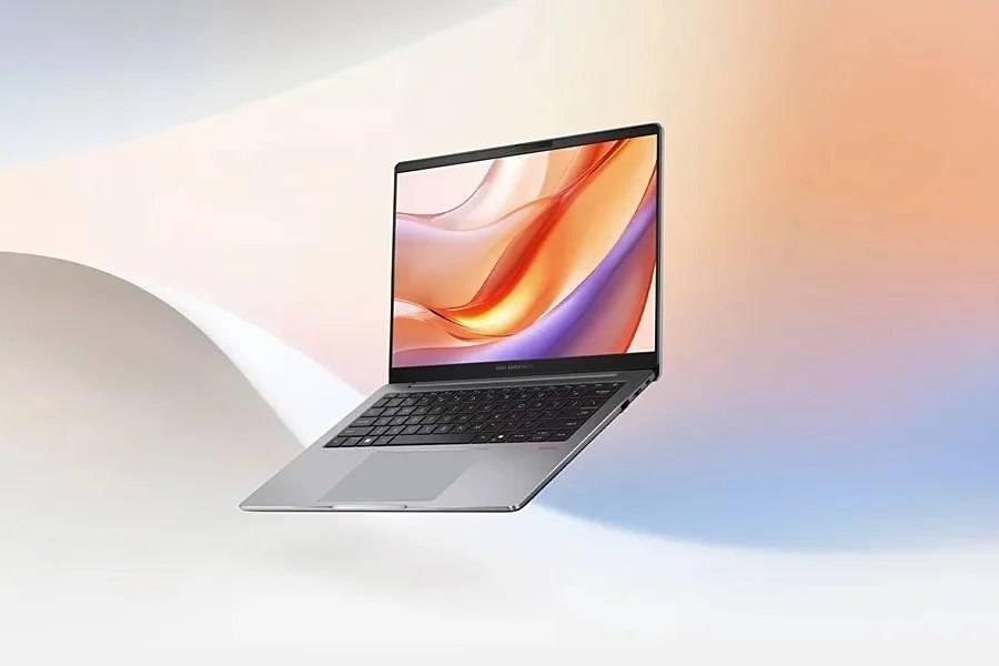 ASUS выпустила серию ноутбуков ExpertBook P3 с Ryzen AI и экраном 144 Гц  Кратко: ASUS представила новую серию ноутбуков ExpertBook P3  14- и 16-дюймовые модели  для бизнеса, предлагающих длительную программную поддержку и возможность повторных закупок. Ноутбуки обладают высокой степенью защиты  MIL-STD-810H и ExpertGuardian , оснащены функциями для удаленной работы с AI  ExpertMeet  и предлагают производительные компоненты, включая AMD Ryzen AI 7 PRO и до 64 ГБ оперативной памяти. Дисплеи 2,5K с частотой 144 Гц и аккумулятор на 70 Вт⋅ч обеспечивают комфортную работу и длительное время автономности.    Полная версия
