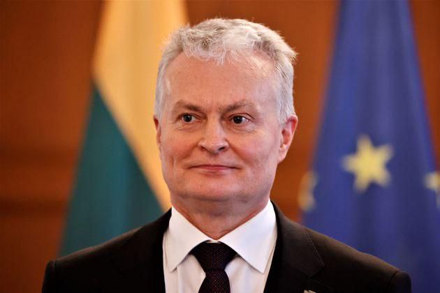 "Отказ НАТО от обещания принять Украину станет ударом по репутации альянса", - заявил президент Литвы Науседа По его словам, на трёх последних саммитах члены блока "очень чётко усилили текст о перспективах Украины в НАТО". "Теперь просто взять и всё это убрать - это серьёзно подорвало бы авторитет НАТО. Это был бы огромный удар по его репутации", - отметил он.