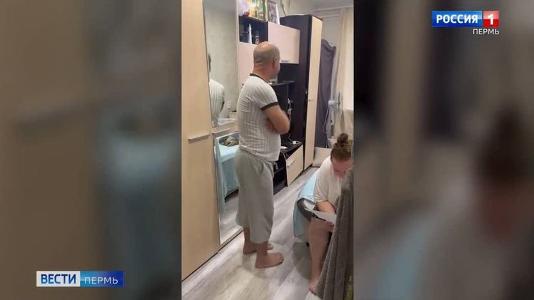 В Перми осужден преступный дуэт, торговавший языковыми сертификатами    Вынесен приговор в отношении преступного дуэта из Перми, промышлявшего выдачей иностранцам фиктивных сертификатов о владении русским языком, благодаря которым они оформляли разрешение на пребывание в стране. Мужчина с китайским гражданством и женщина - сотрудница некоммерческой организации действовали в период с 2023 по 2024 годы. Подсудимым назначено наказание в виде лишения свободы на срок от 1 года 4 месяцев до 1 года 10 месяцев условно, со штрафом в размере свыше 3 млн рублей.