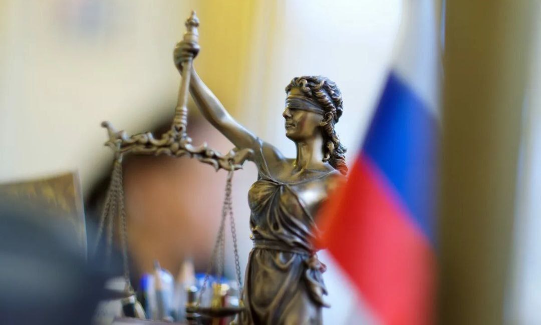 С согласия государственного обвинителя суд прекратил уголовное дело в отношении отца ребенка добровольно погасившего долг по алиментам в размере почти 1 25 млн рублей Подробности в комментариях