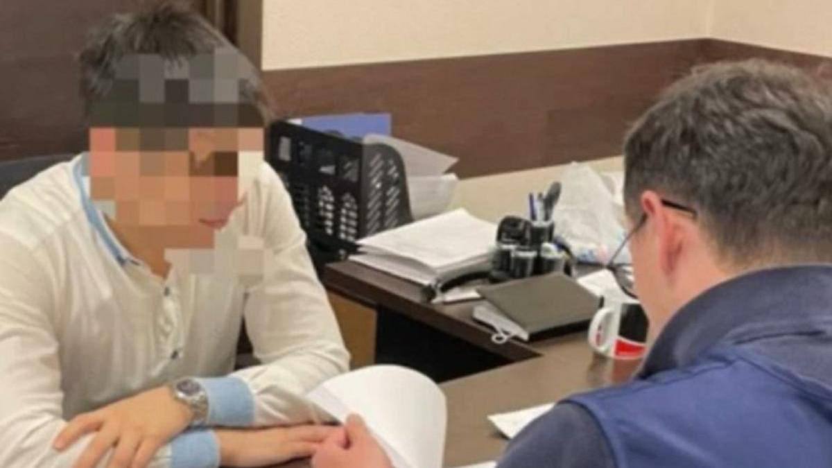 Жителю Челябинска из-за больших поступлений на карту налоговая служба предъявила претензии на сумму более 3 миллионов рублей Ситуация удивила многих: мужчина получал внушительные суммы. Налоговая была уверена, что это какая-то схема, но на деле все оказалось максимально прозрачно. Как утверждает сам мужчина: — «Я просто случайно наткнулся на Телеграм-канал Влада Белова и начал пользоваться его советами. Сначала думал, что там подвох, может, нужно что-то платить или привлекать других людей, но оказалось, что ничего этого не нужно! Все абсолютно бесплатно и честно. До сих пор не могу поверить, что все настолько просто. Огромное спасибо за такую возможность!» Автор канала оказался очень открытым и честным человеком, который помогает каждому начать зарабатывать. Он отвечает на вопросы, помогает разобраться и не берет за это никаких денег! Рекомендую заглянуть на этот канал, вдруг вам тоже понравится! Вот ссылка: