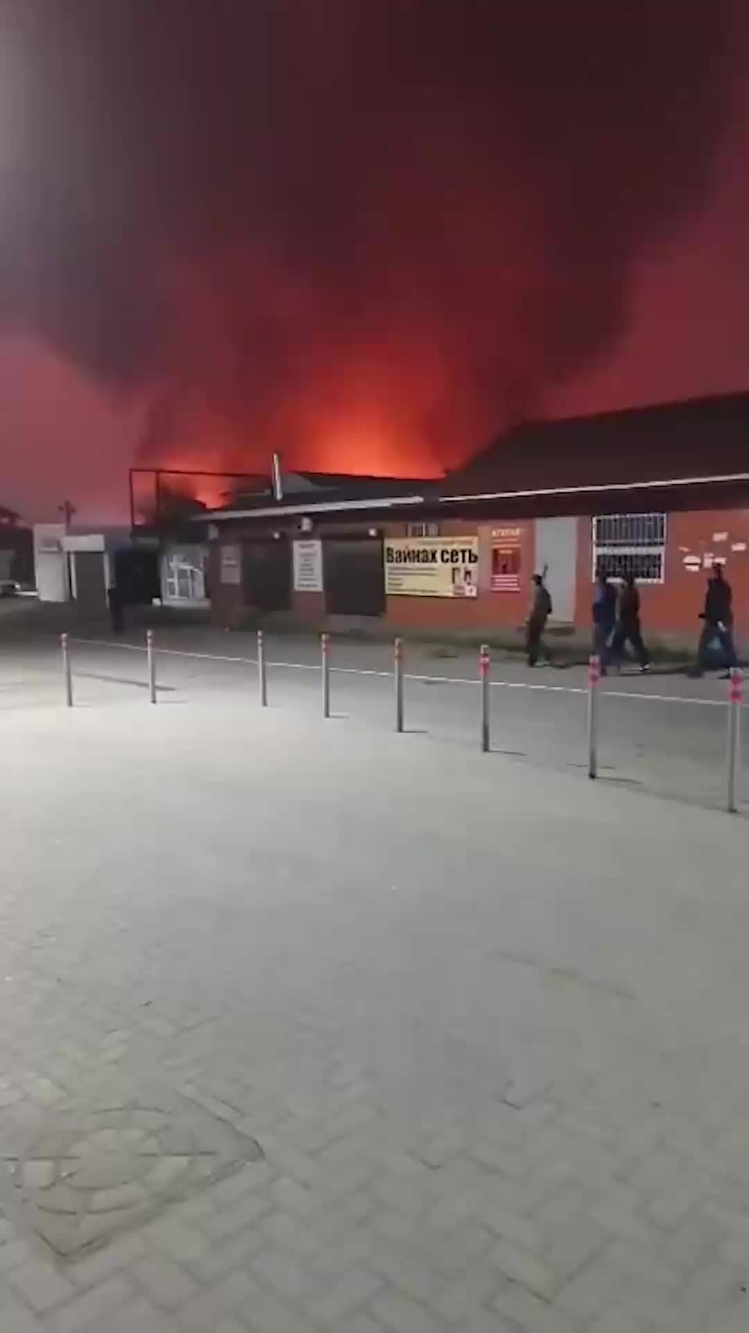 Пожар на рынке в Сунже локализован после угрозы расширения