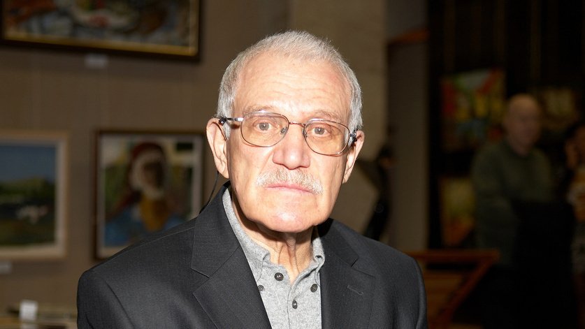 Умер режиссер Александр Митта Об этом сообщило агентство ТАСС со ссылкой на сына режиссера Евгения. На момент смерти Митте было 92 года. Он долгое время боролся с онкологией. Читать без VPN Подписаться на «Новую-Европа»
