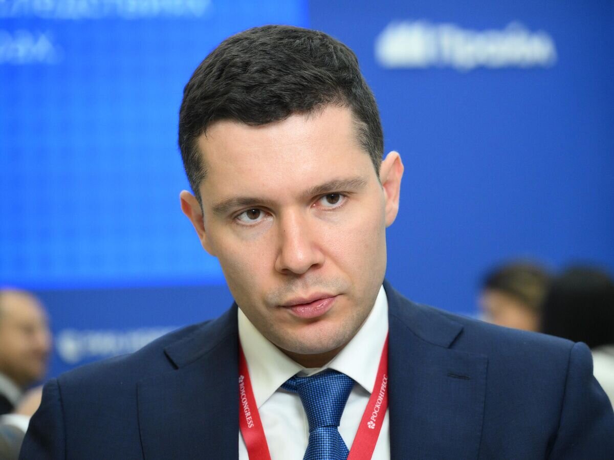 Глава Минпромторга назвал возможные условия для возвращения иностранного бизнеса. Говорить о конкретных параметрах для западных компаний, желающих вернуться на российский рынок, пока преждевременно <...> Однако некоторые возможные условия для иностранных компаний уже можно обозначить, например, реинвестирование прибыли, локализация производства и открытие филиалов в исторических регионах, — глава Минпромторга РФ Антон Алиханов.