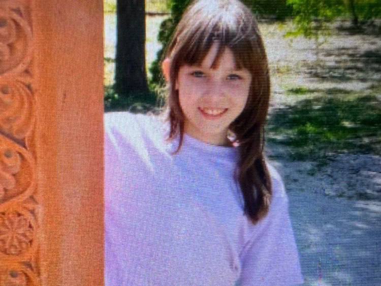 В Волжском разыскивают 10-летнюю девочку В Волжском полиция устанавливает местонахождение 10-летней девочки. Как рассказали Волжский.ру в ГУ МВД по Волгоградской области, Наталья Королева 20 июня 2025 года ушла из дома на улице им. генерала Карбышева, 4, и до настоящего времени её местонахождение не установлено. На вид ей 10-12 лет, рост 148 см, худощавого телосложения, волосы русые, глаза серо-голубые. ЧП Волжский - подписаться Написать нам Чат - перейти