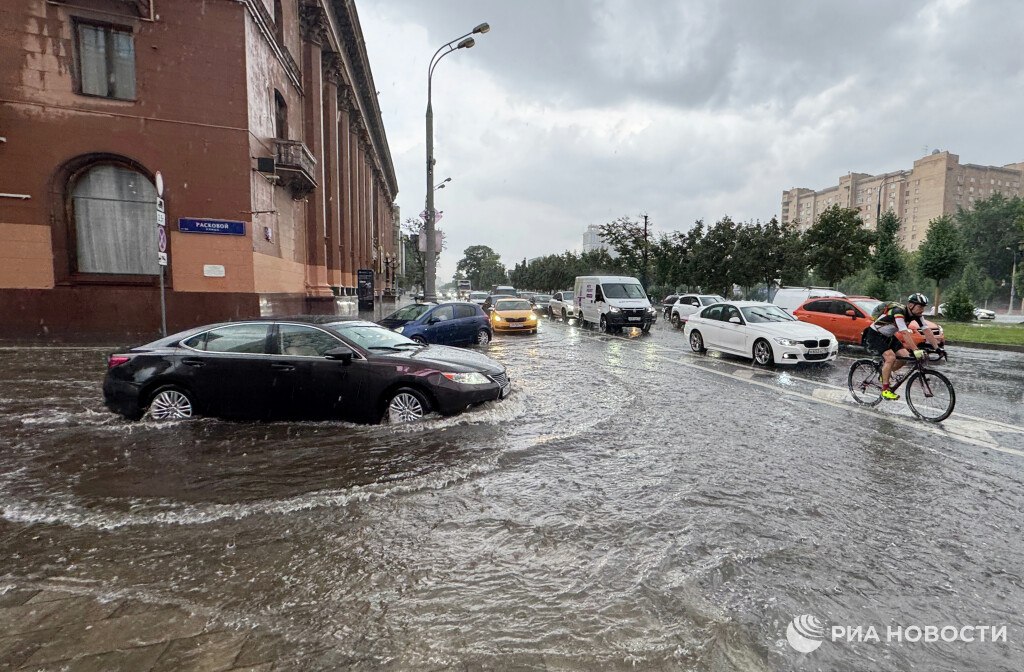 До 22 от месячной нормы осадков выпало местами в Москве за сутки сообщил РИА Новости ведущий специалист центра погоды Фобос Евгений Тишковец За минувшие сутки выпало 17 миллиметров осадков Подписаться на РИА Новости Все наши каналы