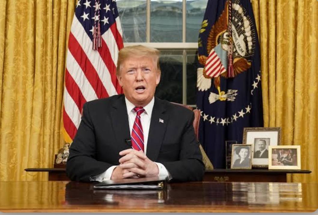 Трамп выступит с обращением к нации из Белого дома в четверг в 5 00 по московскому времени В Белом доме сообщили что речь президента будет посвящена итогам года и новым инициативам Трансляцию смотрите в канале РИА Новости США