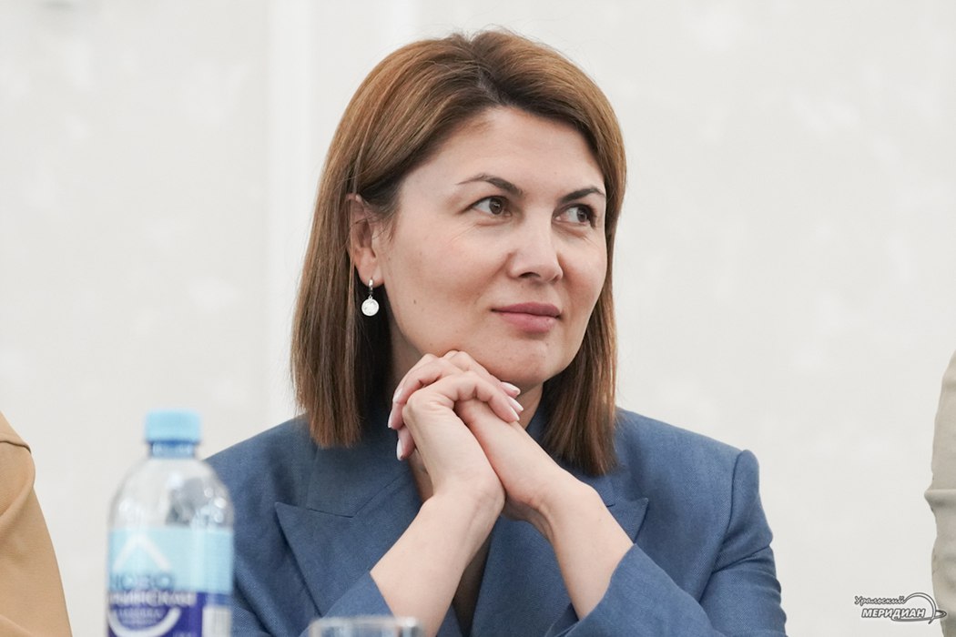  Глава департамента развития туризма Свердловской области Эльмира Туканова, досрочно лишена полномочий председателя Наблюдательного совета АНО «Управляющая компания туристско-рекреационными кластерами». На место Тукановой назначен вице-губернатор — министр инвестиций региона Дмитрий Ионин, сообщают инсайдеры. Причиной отставки могли стать результаты июньской казначейской проверки, выявившей многочисленные нарушения. В частности, речь может идти о процедуре заключения соглашений с получателями грантов. «Уральский меридиан»