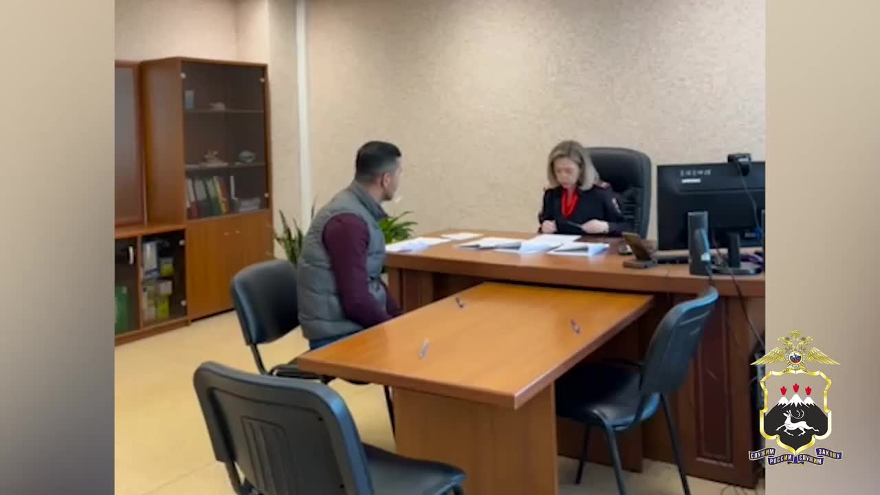 Трое выходцев из СНГ лишены гражданства за организацию незаконной миграции