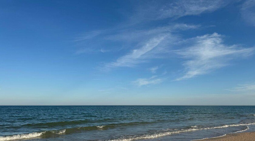 Молодь креветок и раков начнут выращивать для Азовского моря Научно-производственный комплекс по выращиванию ракообразных открыли на базе центра аквакультуры «Взморье» в Азовском районе Ростовской области. Об этом сообщается на сайте Азово-Черноморского филиала Всероссийского НИИ рыбного хозяйства и океанографии. Специалисты центра уже проводят эксперимент по выращиванию австралийского красноклешневого и длиннопалого раков, а также креветки Розенберга. Проводятся постоянные работы по поиску и оценке целесообразности использования других объектов аквакультуры. Фото: Официальный Телеграм-канал Главы администрации Мелитополя Галины Данильченко , VK и ОК и читайте новости на нашем сайте