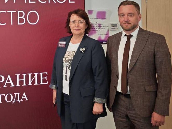 Создано рязанское отделение Российского исторического общества РИО В Москве на собрании РИО утверждено решение об открытии отделения в Рязанской области. Участвовали и.о. ректора РГУ им. Есенина Дмитрий Боков и и.о. завкафедрой истории Елена Кирьянова. Ключевые решения: Сформировано руководство отделения. Определены приоритетные темы работы. Дмитрий Боков кандидат от РГУ с марта 2024 г. возглавит Совет отделения. Отметим, ранее в РГУ прошло учредительное заседание, где обозначили направления работы.