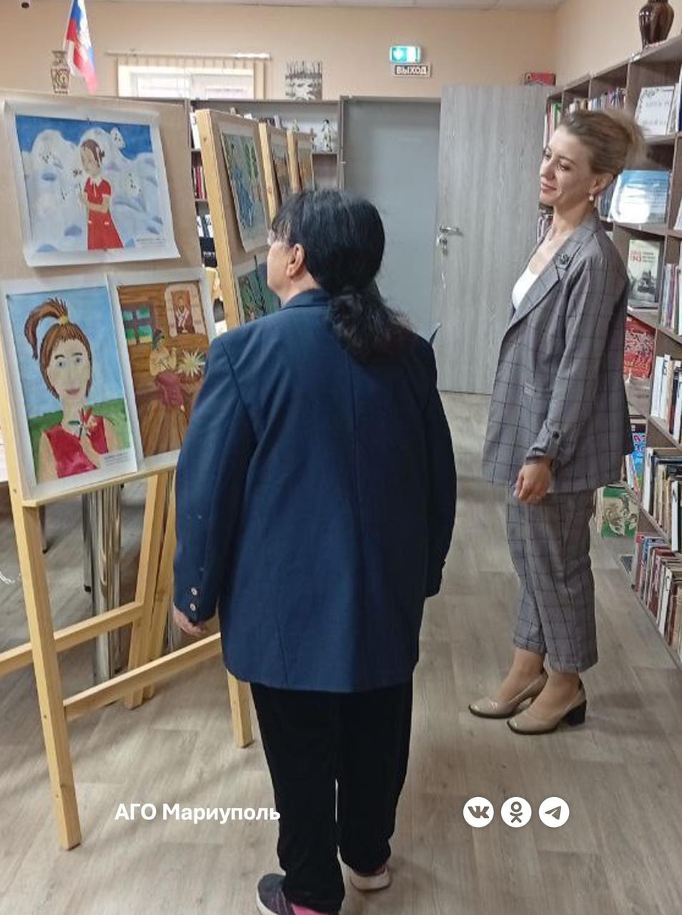 В Сартане открылась уникальная художественная выставка Экспозиция детских рисунков, посвященная образу женщины в литературе и искусстве, размещена в Сартанской библиотеке им. М.Ю. Лермонтова. На выставке представлены работы воспитанников местного отделения МБУ ДО «Детская школа искусств №4 г. Мариуполя». Рисунки ребят отражают неразрывную связь мира искусства с женщинами, многие века вдохновлявшими литераторов, музыкантов и художников на создание своих гениальных произведений. Глядя на удивительные работы детей, понимаешь, насколько их мир красив и светел. Эти рисунки полны душевного тепла, любви и радости, — отмечают организаторы выставки. Экспозиция в Сартанской библиотеке им. М.Ю. Лермонтова продолжит работу до 20 мая.