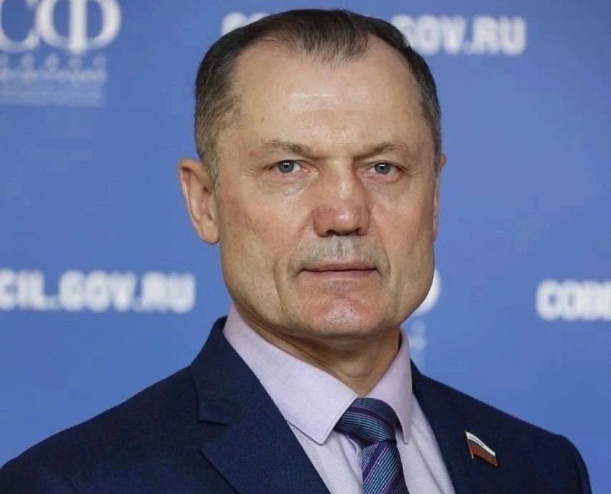 Игорь Мурог может сохранить должность сенатора от Рязанской области   ryazannews ru fn 1725377 html 17 сентября на заседании президиума регионального политического совета партии Единая Россия рассмотрен вопрос о кандидатуре члена Совета Федерации от законодательного собрания   Прислать новость Подписаться
