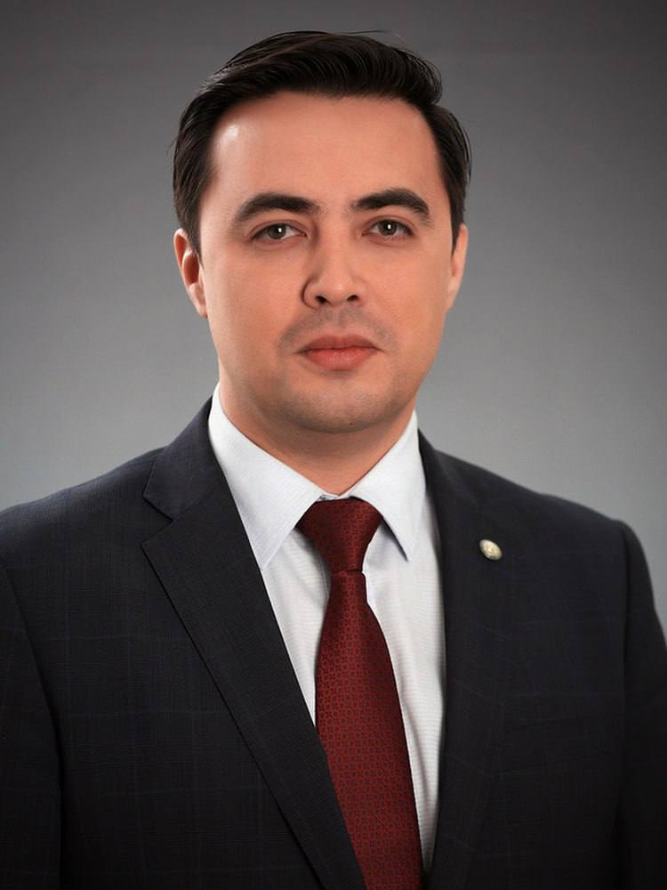 Рустам Минниханов назначил председателем Госкомитета Татарстана по тарифам Рината Гайнутдинова Ранее эту должность занимал Александр Груничев Татарстан News в MAX
