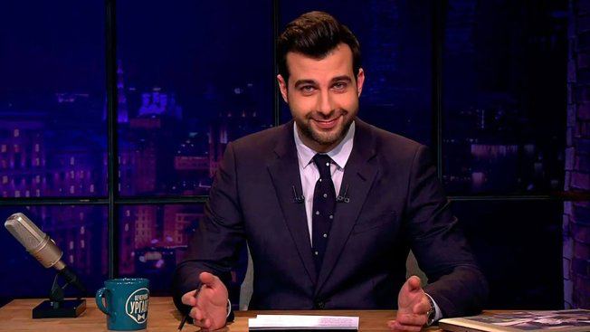 13 декабря издание The New York Times опубликовало материал в котором со ссылкой на источники сообщило что некоторые видные россияне обращались к Владимиру Путину с просьбой вернуть ведущего Ивана Урганта в эфир российского телевидения Пресс секретарь президента Дмитрий Песков сообщил что ему неизвестно о таких обращениях DR