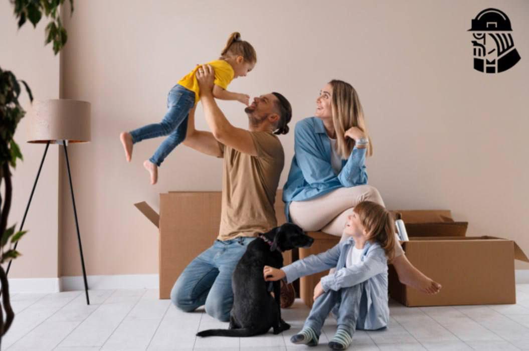 Как оформить семейную ипотеку с 1 февраля новые условия и требования Льготную ставку 6 можно будет получить только на одну квартиру в семье Супруги обязаны выступить созаемщиками по единому договору Под запрет попадает донорская ипотека когда для получения льготы в сделку формально привлекали родственников с детьми Теперь квартира может быть оформлена только на родителей заёмщиков Программа позволит рефинансировать действующую ипотеку если в семье есть ребёнок до 6 лет или с инвалидностью В комбинированных кредитах по ставке 6 рыночная рефинансировать можно будет только рыночную часть Мегаполис РФ