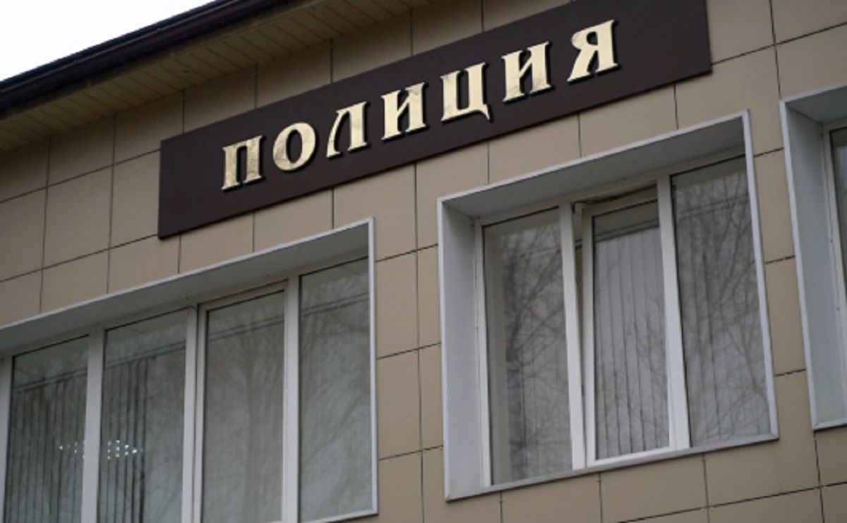 Липчанин угнал машину у своего же знакомого В феврале прошлого года у 37-летнего липчанина украли автомобиль. Он обратился в полицию и рассказал о том, что оставил своего железного коня «ВАЗ-21043» на улице Космонавтов. Пару дней он машину не видел, а когда пришёл за ней, то обнаружил лишь следы от шин на снегу. ↗ Прислать новость Подписаться