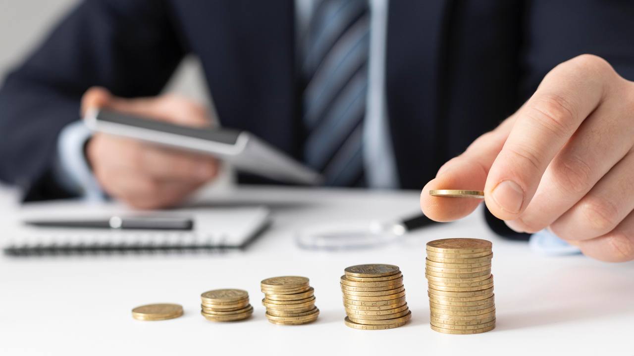 Инвесторы готовы вложить в особо экономическую зону ОЭЗ Кавминвод 120 млрд рублей «Мы сейчас планируем создать особую экономическую зону. У нас уже готовы якорные инвестиции на 120 млрд рублей. Подписали конкретные соглашения», — пояснил заместитель председателя правительства Ставропольского края Николай Афанасов. В ОЭЗ главной проблемой является инфраструктура. Сами компании готовы вкладываться в проект.