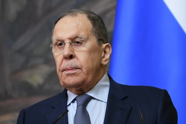 Лавров сообщил о заинтересованности РФ в дальнейшем сотрудничестве Ирана и МАГАТЭ Совет стражей конституции исламской республики сегодня утвердил законопроект о приостановке взаимодействия Тегерана с Международным агентством по атомной энергии. «Мы заинтересованы в том, чтобы все уважали неоднократно делавшиеся верховым лидером Ирана заявления о том, что страна не имеет и не будет иметь планов по созданию ядерного оружия», — заявил Сергей Лавров по итогам переговоров с главой МИДа Лаоса. Подпишись на «Говорит Москва»
