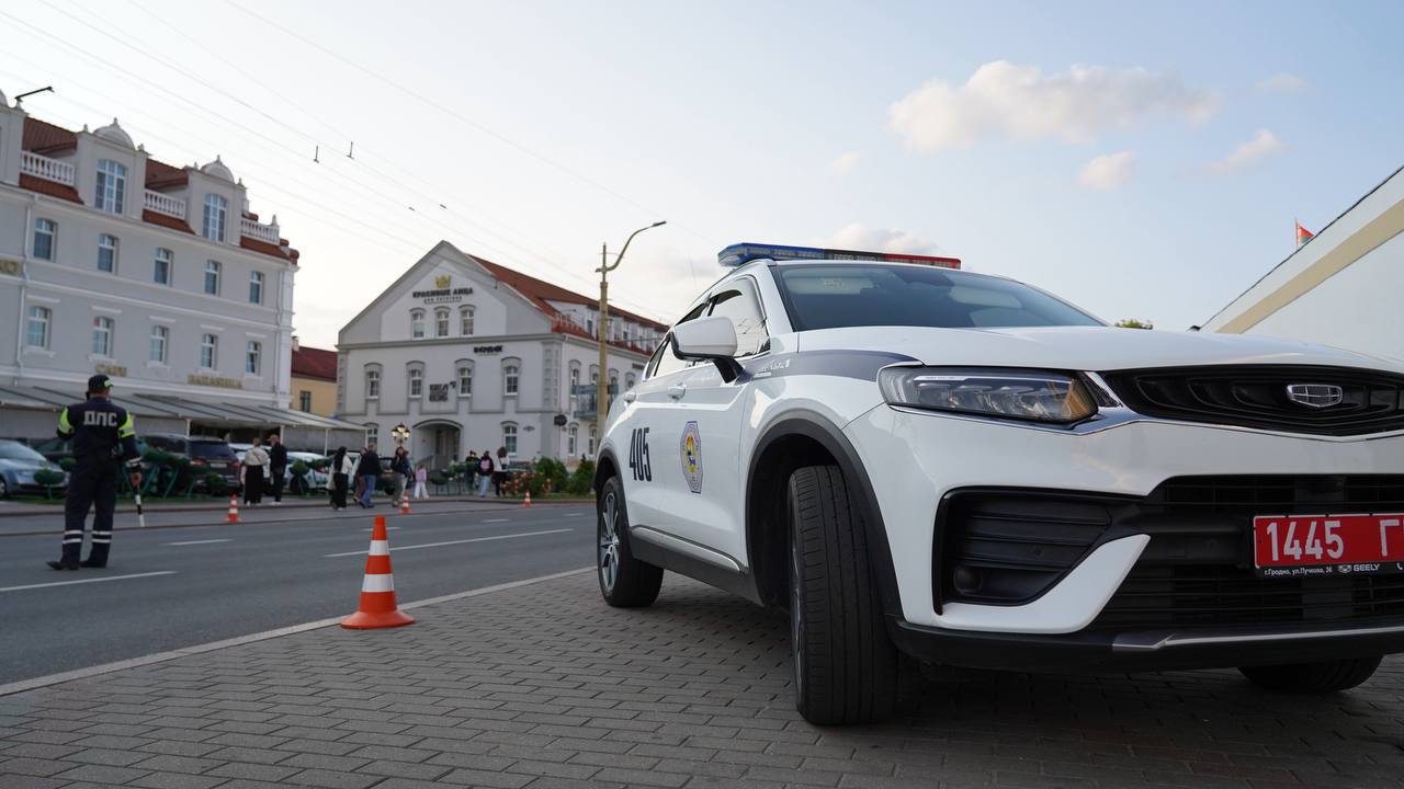 Дорожная обстановка 1 ноября За прошедшие сутки на территории Гродненской области сотрудниками Госавтоинспекции пресечено 909 нарушений ПДД из них задержано 4 водителя в состоянии опьянения пресечено 9 фактов управления без прав за превышение скорости движения 12 водителей за непредоставление преимущества пешеходам 47 водителей за отсутствие допуска к участию в дорожном движении привлечено к административной ответственности 270 водителей за нарушение ПДД к ответственности привлечено 150 пешехода УГАИ УВД Гродненского облисполкома Neman102