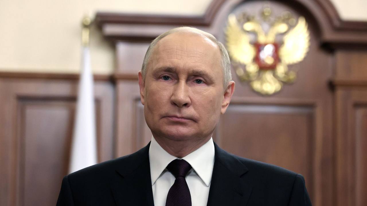 79,3% россиян доверяют Владимиру Путину, а 76,3% одобряют его работу на посту президента, — ВЦИОМ Николай Дульский. Подписаться! Дульский в Rutube. ПОДПИШИСЬ!