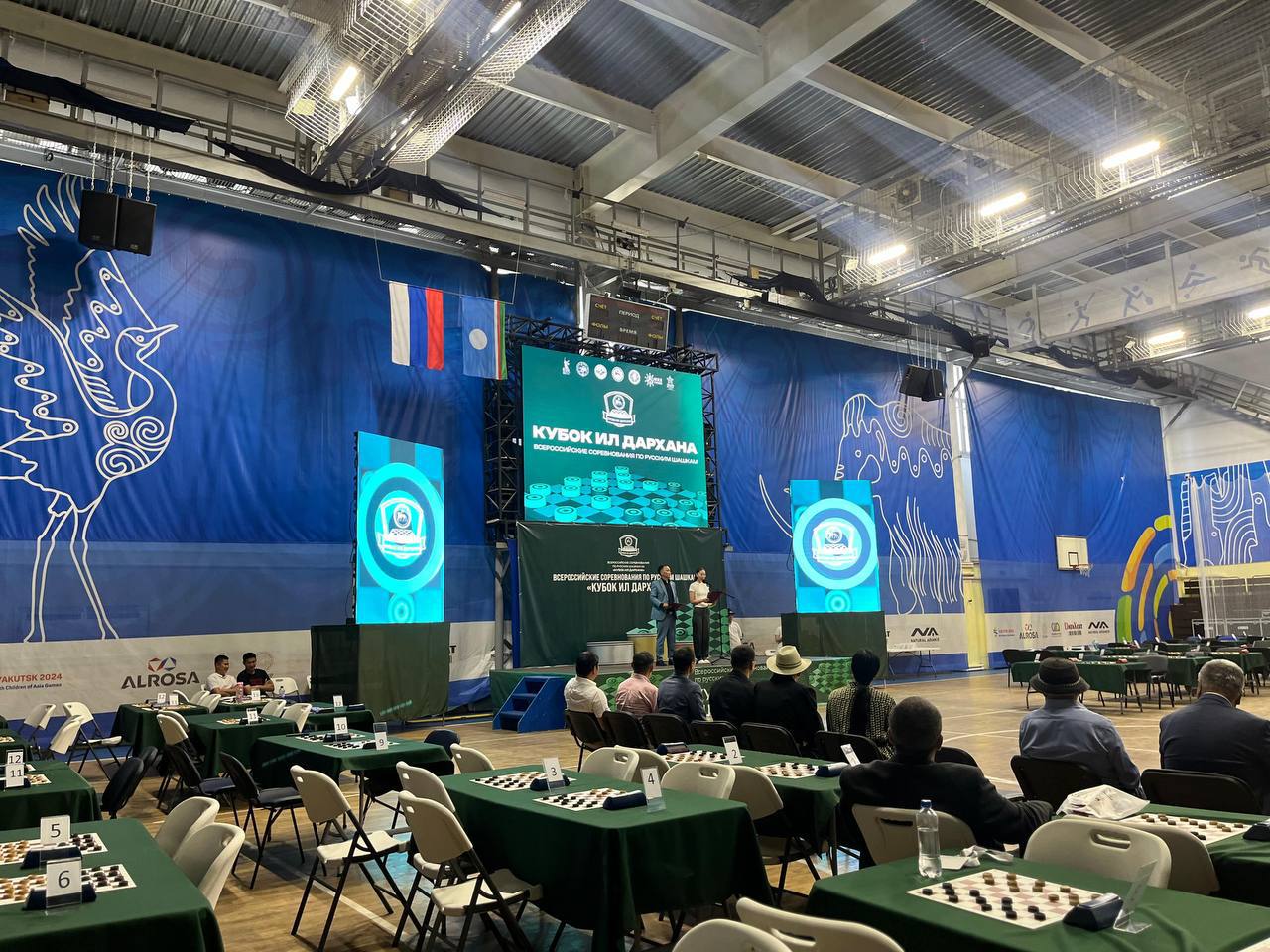 7 якутян вошли в двадцатку лучших шашистов мира В России сегодня мероприятия по развитию этого вида спорта проводятся в рамках государственной программы Спорт России инициированной Президентом страны Владимиром Путиным Международная федерация шашек опубликовала ежегодный рейтинг по шашкам 64 согласно которому 7 якутских шашистов вошли в топ 20 мира ulusmedia Читайте нас в MAX