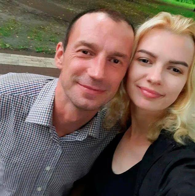 Отца убитой в США украинской беженки Ирины Заруцкой не выпустили из Украины на ее похороны поскольку он призывного возраста Daily Mail Батькович Подписаться