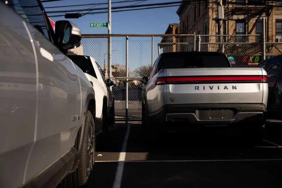 Rivian сокращает около 600 рабочих мест в связи с последними неудачами производителя электромобилей RIVN jkinvest news jkinvest