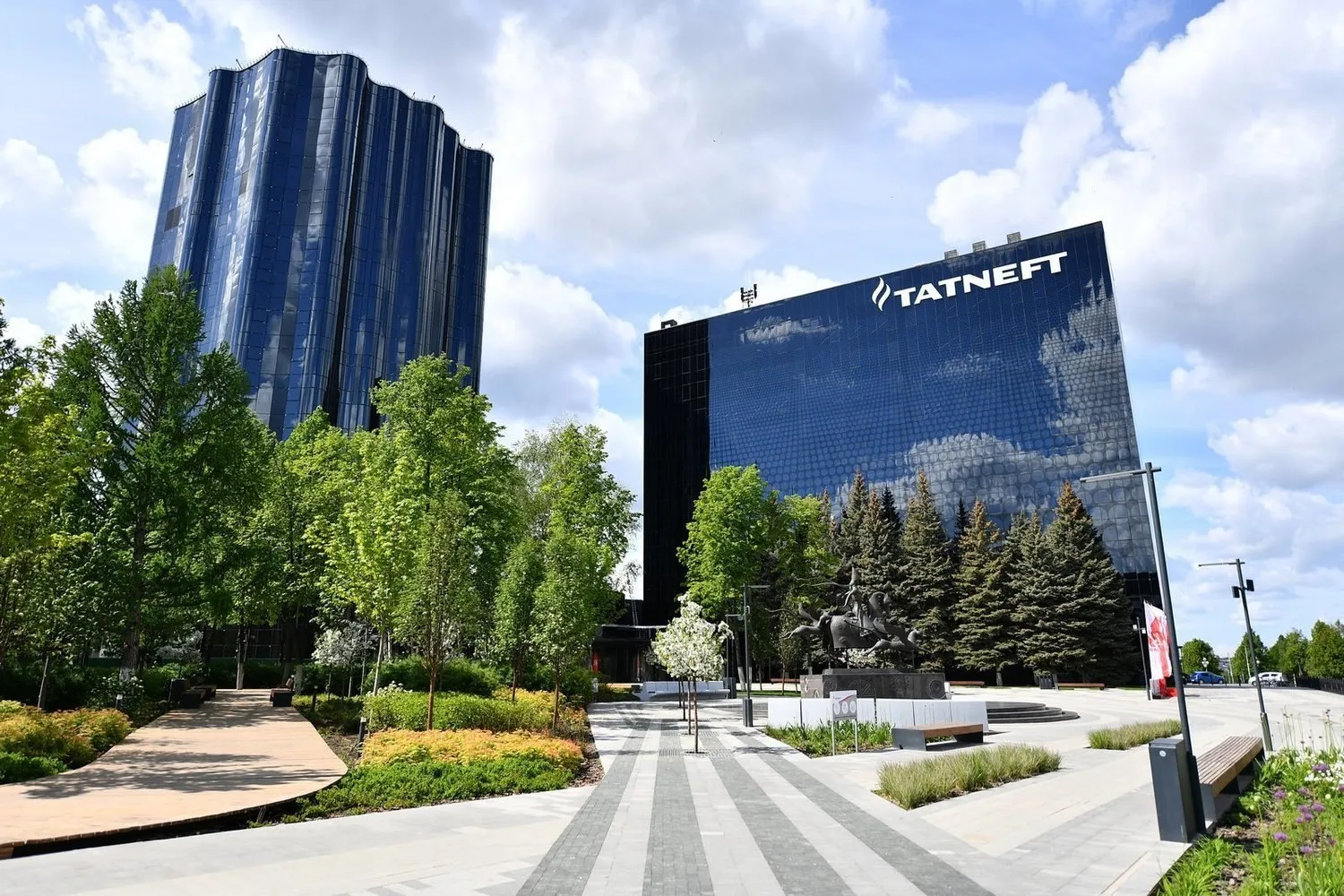 Татнефть выиграла дело против Туполева почти на 12 млрд рублей Арбитражный суд Татарстана удовлетворил многомиллиардный иск нефтяной компании rv shorts