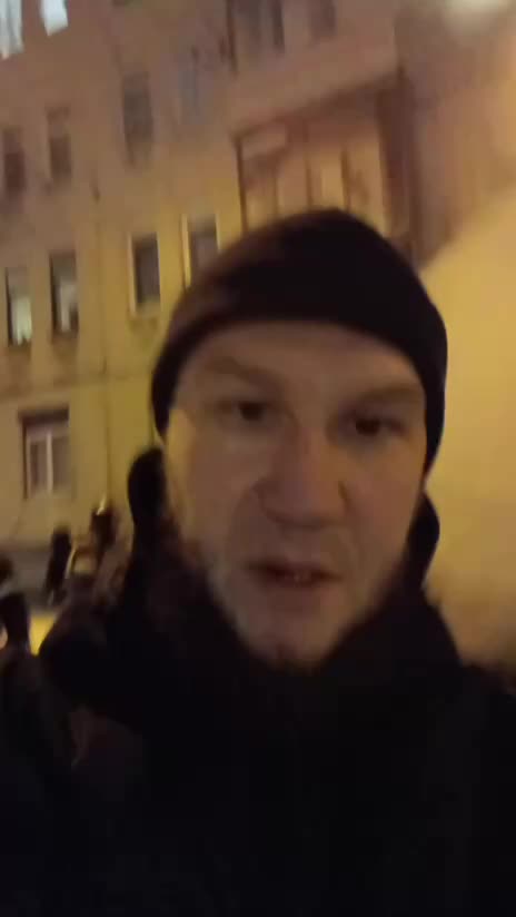 Поджог волонтерского пункта в Санкт-Петербурге: девушка угрожала бомбой