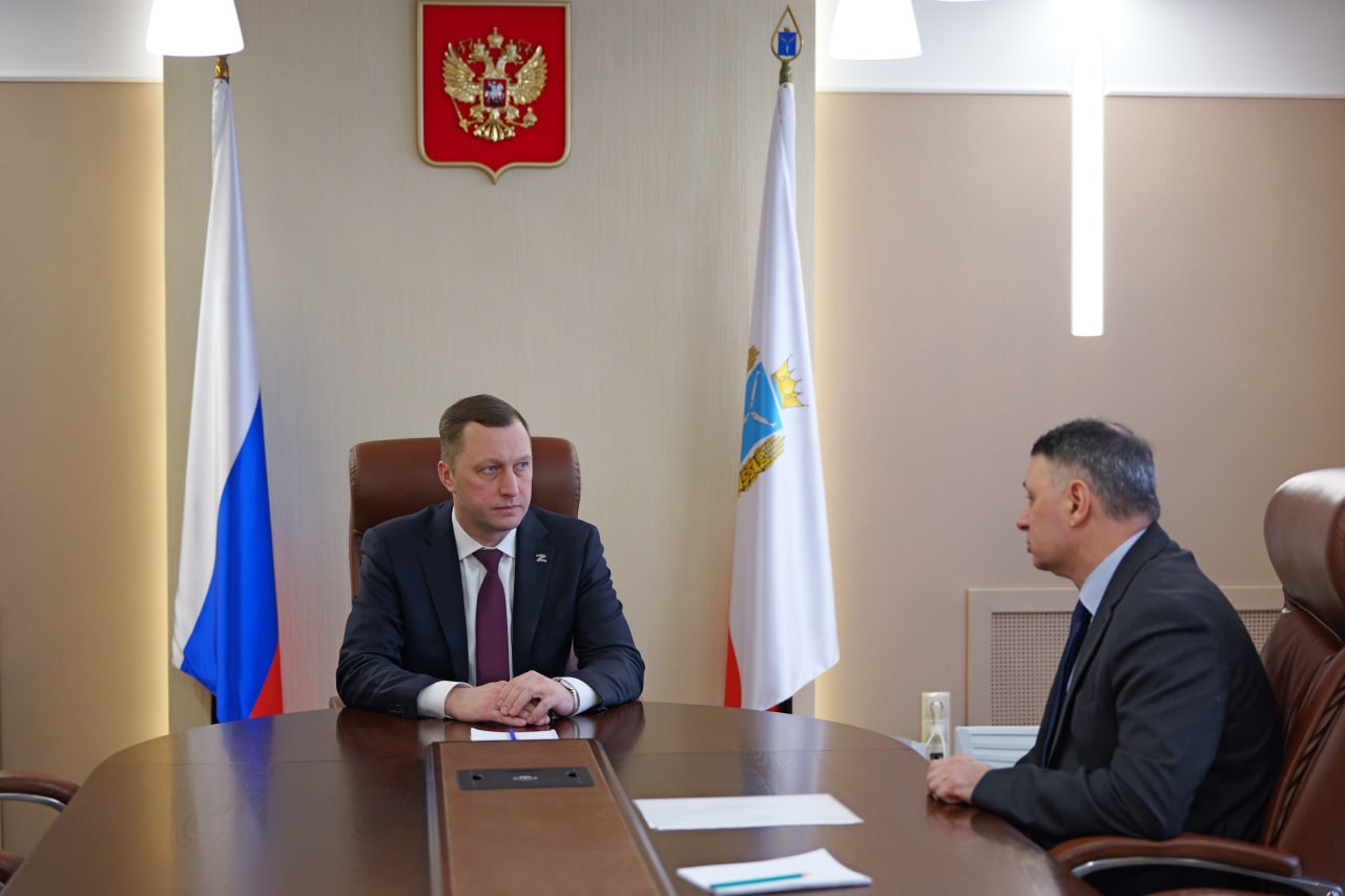 Михаил Орлов освобождает должность вице губернатора Саратовской области Такое решение он принял по собственному желанию Теперь Орлов продолжит свою деятельность в структуре правительства региона Михаил Игоревич займется реализацией глобальных задач с учетом происходящего в регионе реформирования системы образования написал губернатор Роман Бусаргин Мы в MAX Мы в TG Прислать новость