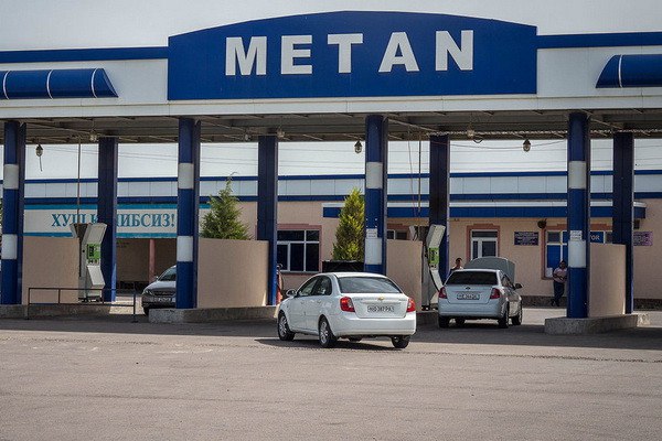 Узбекистан временно ограничит работу метановых заправок из за снижения давления газа Министерство энергетики Узбекистана сообщило что с 8 января метановые автозаправочные станции по всей стране будут работать в ограниченном режиме с 10 00 до 16 00 на фоне снижения давления в магистральных газопроводах English O zbek tilida Ўзбек тилида На русском iOS Android