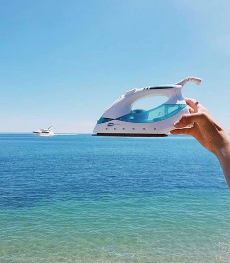 Первый яхт клуб появится в Бурятии На берегу Байкала планируют построить первый в Бурятии яхт клуб Об этом сообщили в правительстве республики Наслаждаться водами самого глубокого озера потягивая бокал с коллегами по бизнесу можно будет уже в 2029 году Местом притяжения водного туризма станет порт Турка где появятся яхт клуб и гавань на 180 маломерных судов с причалом для круизного лайнера Общий объем инвестиций в проект составляет около 1 млрд рублей Площадь застройки 10 8 га Ожидают что за сезон через этот порт будет проходить до 350 тыс туристов Яхтсмены уже забронировали места   Канал Ариг Ус в MAX