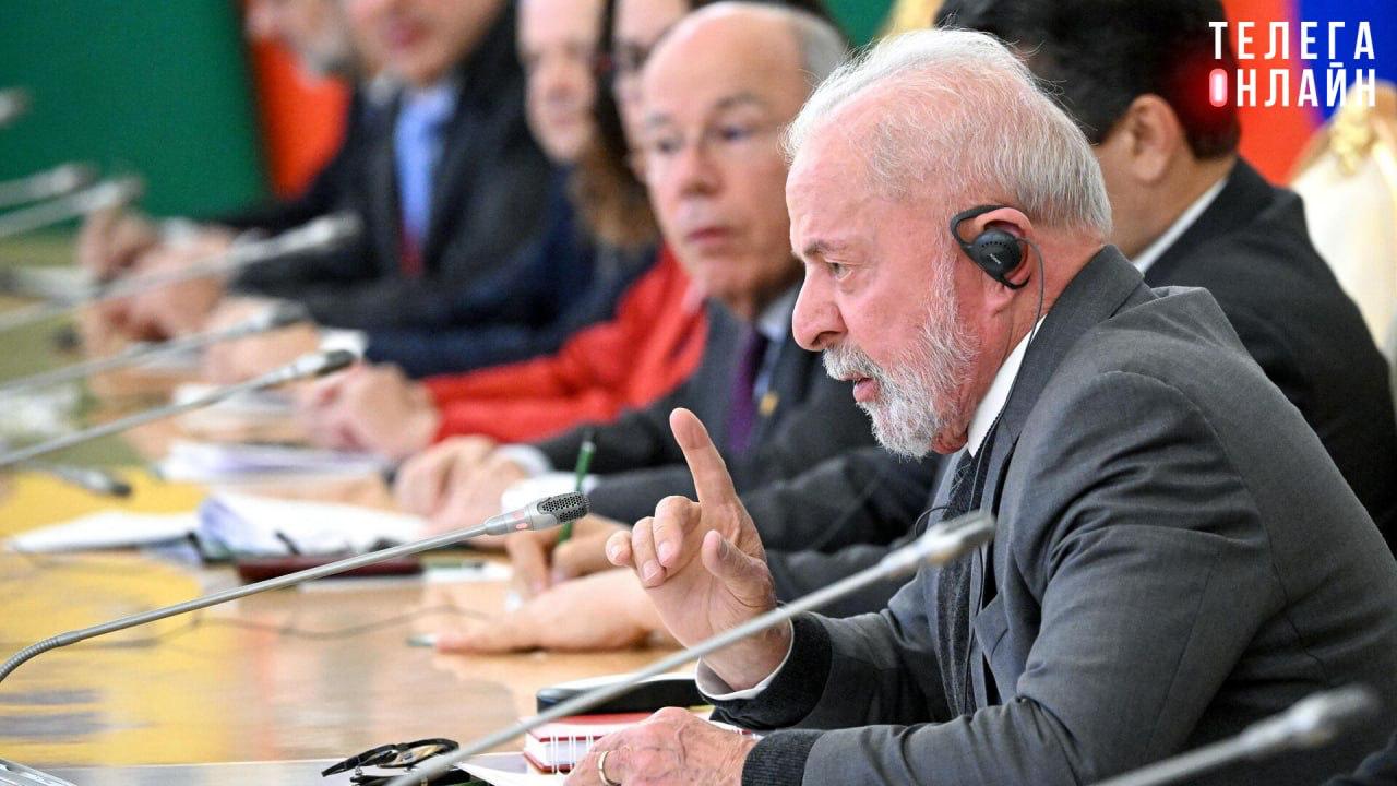 Еще один кандидат в миротворцы Президент Бразилии Лула да Силва предложил себя Путину в качестве посредника на переговорах по Украине. При всем уважении к бразильскому лидеру сомневаемся, что в Стамбуле, куда президент России пригласил украинскую сторону, хватит стульев.