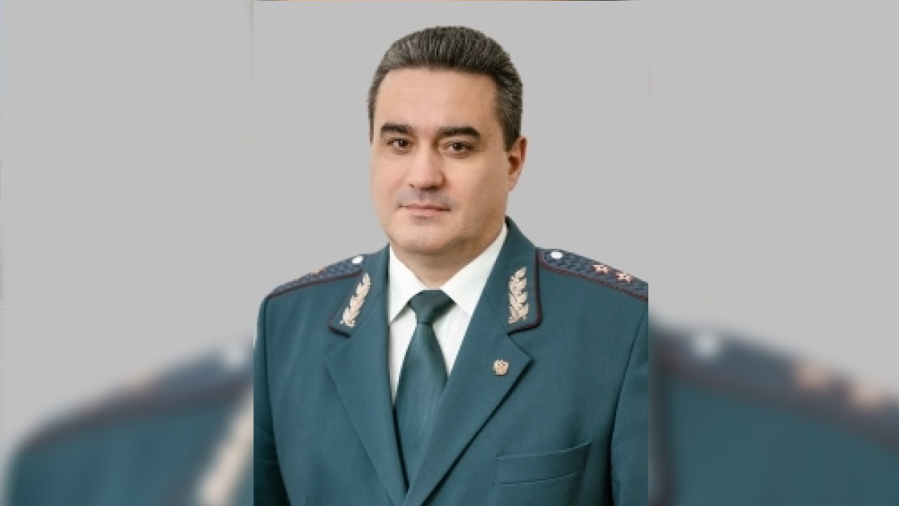 Бывший главный налоговик Бурятии возглавил УФНС Красноярского края Юрия Куриленко назначили руководителем Управления Федеральной налоговой службы по Красноярскому краю. На новую должность он вступил 12 мая. Ранее 50-летний налоговик возглавлял службу в Томской области. Куриленко работает в налоговых органах с 1996 года. За последние 13 лет он возглавлял УФНС в Республике Бурятия, Алтайском крае и Томской области.