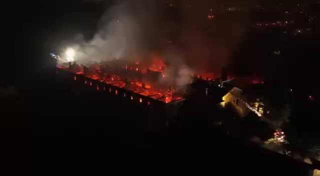 Пожар в монастыре Бернага в Ломбардии: монахини эвакуированы, пострадавших нет