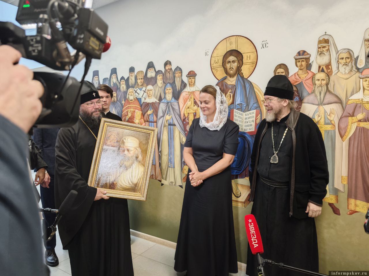 Цели открытия паломнического центра для участников СВО назвал митрополит Симферопольский и Крымский Тихон на торжественной церемонии открытия центра сегодня 26 сентября Митрополит выразил уверенность что братия приложит все усилия чтобы вернуть бойцам непоколебимость в жизни смысл и силы Центр предназначен для психологической социокультурной и физической реабилитации ветеранов в том числе с ограниченными возможностями здоровья Подписывайтесь на канал ПАИ в MAX