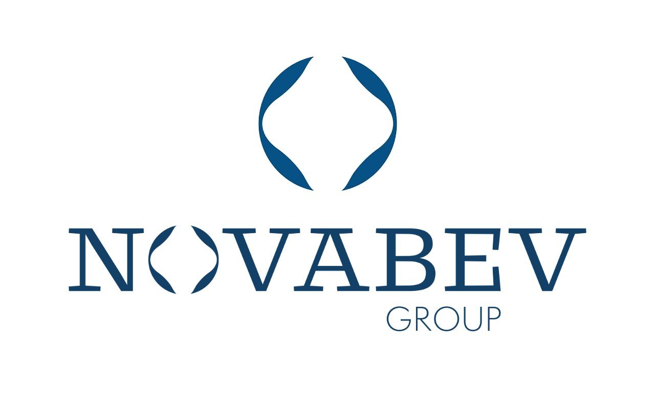 Операционные результаты Novabev Group за 2024 год    Общие отгрузки составили 16,2 млн декалитров, это на 4,2% меньше, чем в 2023-м    Продажи собственной продукции уменьшились на 4% до 12,8 млн декалитров    За год количество торговых точек «ВинЛаб» увеличилось на 384 и превысило 2000, объем продаж +27,5%, трафик +11,2%, а средний чек +14,6%    Группе исполнилось 25 лет, за это время Novabev Group стала крупнейшим производителем, поставщиком и импортером алкоголя в стране