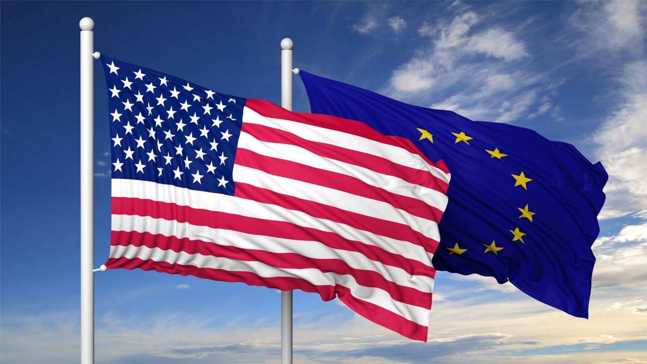 США и ЕС установили крайний срок для достижения сделки с Ираном Об этом пишет Axios. Штаты, Франция, Германия и Великобритания решили установить конец августа в качестве крайнего срока для достижения ядерного соглашения с исламской страной. В противном случае ранее снятые с Ирана санкции будут восстановлены. Как указано в статье, госсекретарь США Марко Рубио и министры иностранных дел Франции, Германии и Великобритании договорились об этом в ходе телефонного разговора в понедельник. Подпишитесь на «Абзац» Добавьте «Абзац» в ленту «Дзена»