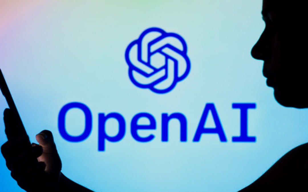 OpenAI завершила разработку новой мощной языковой модели o3-mini, способной к рассуждению, сообщил генеральный директор компании Сэм Альтман на платформе X.  Модель планируют запустить в ближайшие недели, одновременно предоставив API и доступ через ChatGPT, чтобы пользователи могли сразу испытать её возможности.