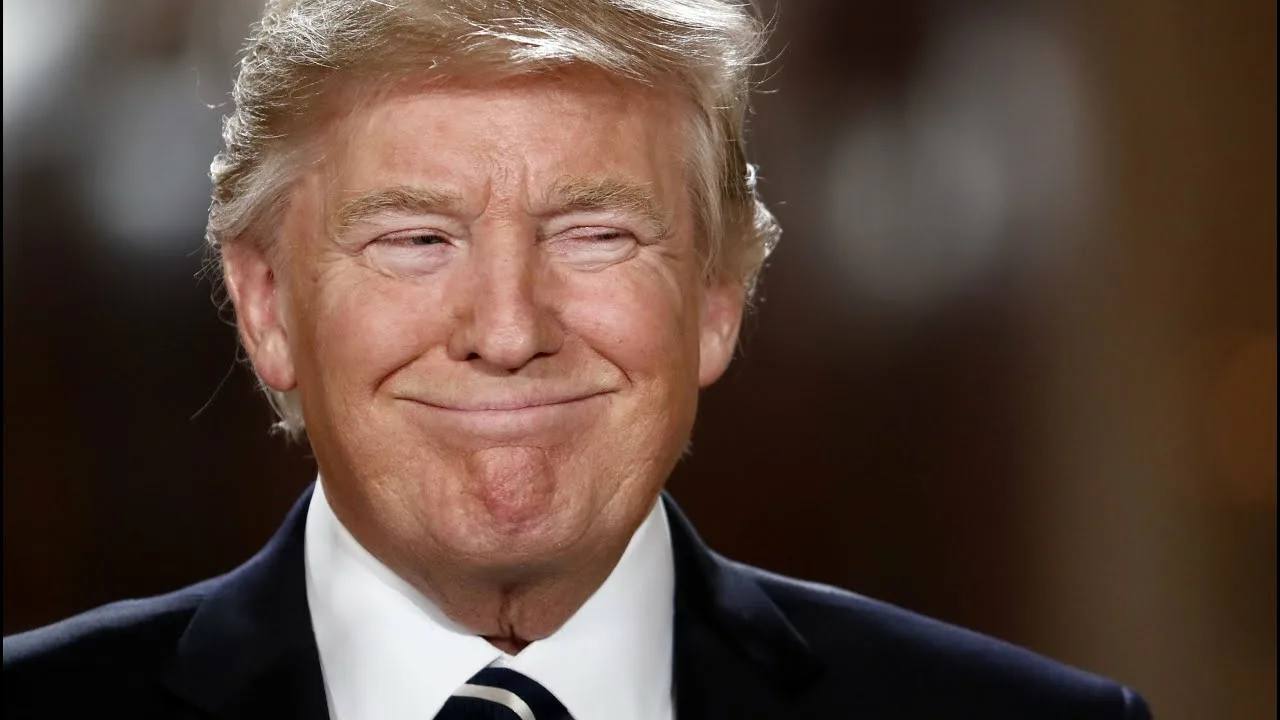 Украина передает крупное месторождение лития другу Трампа Право на разработку одного из крупнейших государственных литиевых месторождений получила группа инвесторов среди которых миллиардер Рональд Лаудер давний друг Дональда Трампа Добринское литиевое месторождение расположено в центральной части Украины является одним из крупнейших в стране по запасам лития Месторождение будет разрабатываться в рамках контракта о разделе продукции который позволяет инвесторам добывать полезные ископаемые в обмен на долю в добыче распределяемую между украинским правительством и инвесторами ifromscrap