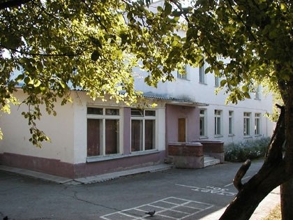 В детском саду Свердловской области умер ребёнок. В городе Лесной в детском саду «Яблонька» умер мальчик. По информации от КП-Екатеринбург, родители думают, что их сын погиб из-за бездействия воспитательницы. По словам матери, ребёнок мог захлебнуться рвотными массами во время тихого часа, когда, воспитательницы не было рядом. Когда она приехала, сын уже был синий. При этом в детском саду заявили, что сделали всё возможное, чтобы спасти ребёнка. СКР возбудил уголовное дело по статье «причинение смерти по неосторожности». Подписаться Новости Екатеринбурга