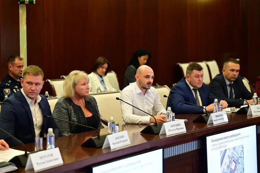 В Уфе в 2026 году появится Физкультурно оздоровительный комплекс ООО Современные системные решения представили проект Физкультурно оздоровительного комплекса центра начальной хоккейной подготовки Представители компании рассказали что проект популяризирует здоровый образ жизни среди населения и хоккей на льду в формате 3х3 В проект планируется инвестировать 101 млн рублей а его запуск позволит создать 30 новых рабочих мест Согласно данным сервиса Rusprofile ООО Современные системные решения было зарегистрировано в 2018 году в Уфе Директором компании является Наталья Анискина а учредителем числится Диана Абдульменева Выручка компании за 2024 год составила 2 5 млн рублей а прибыль 20 тысяч рублей Обратная связь Подписаться Подписаться в Max