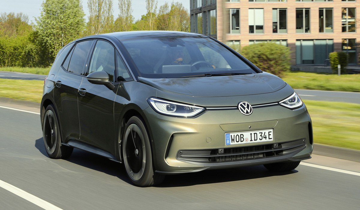 Volkswagen ввёл подписку на лошадиные силы в электрокаре ID.3.  За £16.5 в месяц  1800 руб.  предлагают буст в дополнительные 27 л.с., которые по умолчанию заблокированы: всего в тачке 228 сил, но изначально работает лишь 201. Также есть опция разовой оплаты с разблокировкой навсегда — стоит ~70 500 руб.  Пока подписку запустили только в Великобритании, но в будущем она может появиться и для других стран.