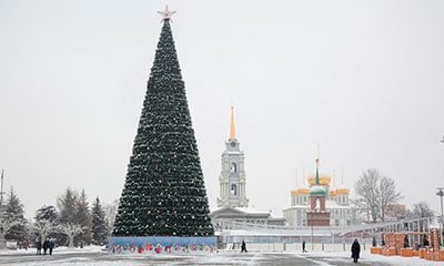 В новогоднюю ночь гуляем. Но не массово…  На большом экране на главной площади Тулы покажут поздравления Путина, губернатора и новогодние телепередачи  Подробнее